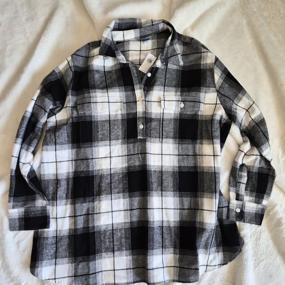 Old Navy Plaid Womens Maternity Shirt